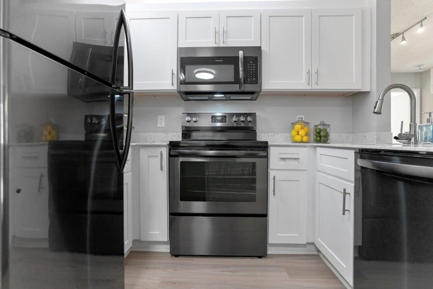 Building Photo - AXIS Delray Beach