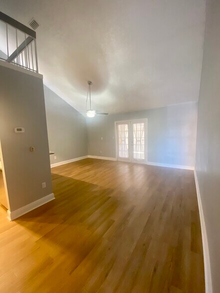 Building Photo - 1838 Clearbrooke Dr