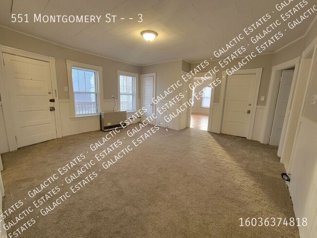 Building Photo - Third floor super spacious 4 bedroom apart...