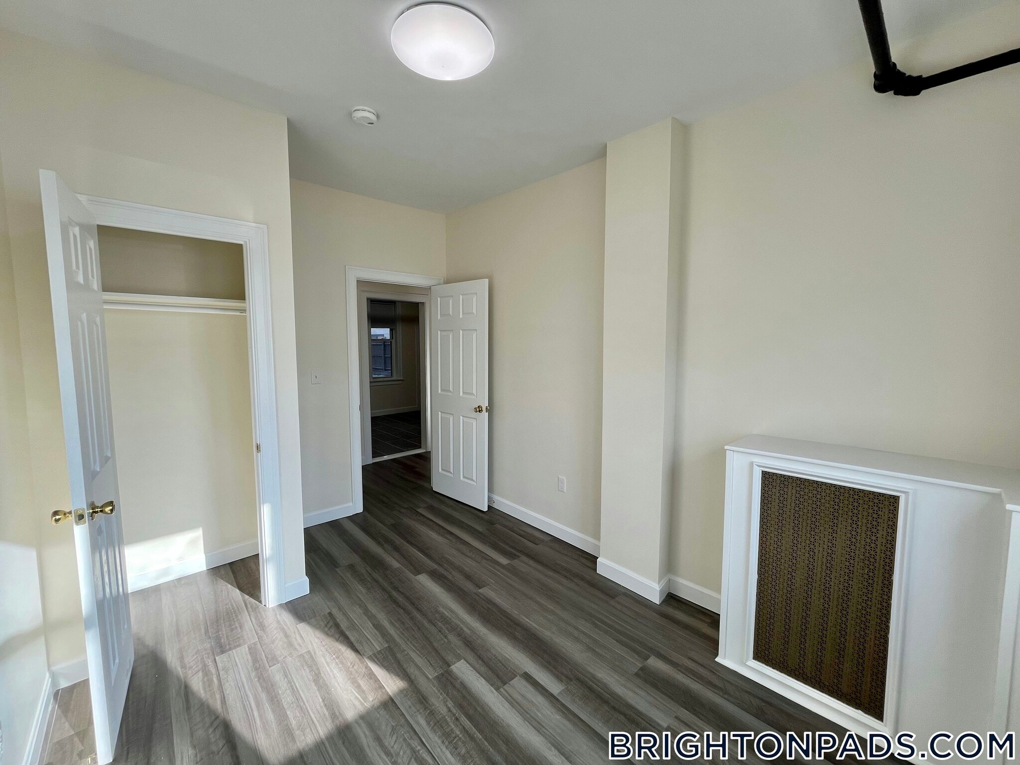 Building Photo - 127 Washington St