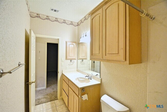 Building Photo - 2725 Diamond Trail