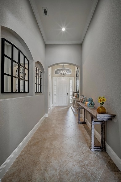 Building Photo - 8980 Lakeview Pl