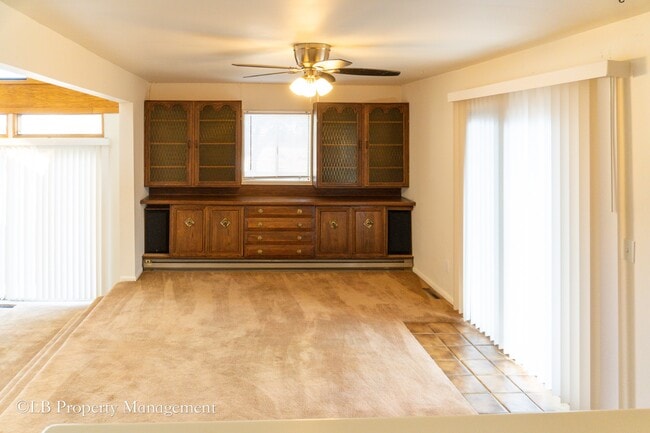 Building Photo - 1303 Lipan Dr