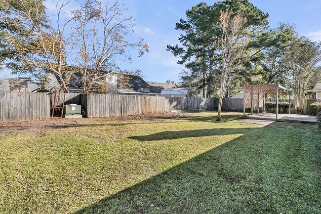 Building Photo - 111 Hopper Dr