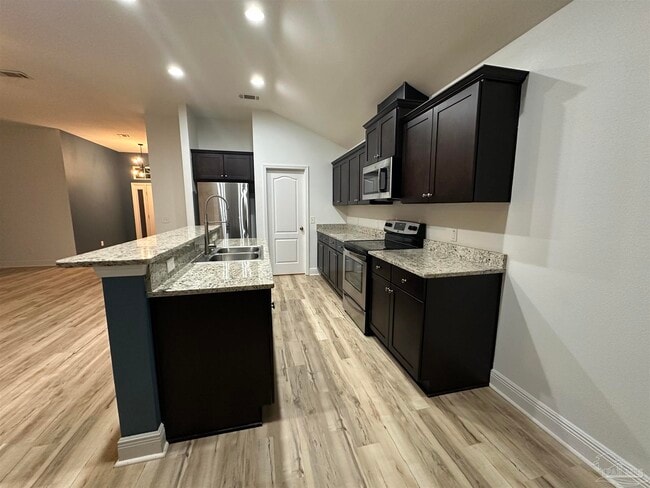 Building Photo - 7329 Farmers Rd