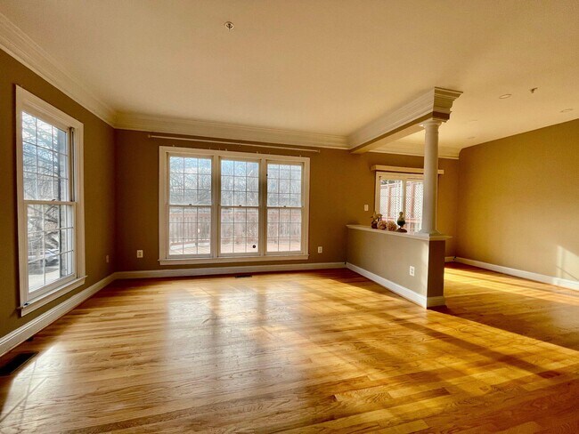 Building Photo - 1030 Grand Oak Way