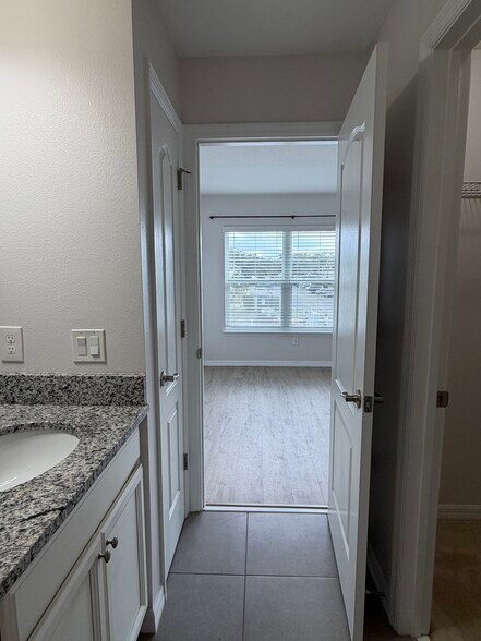 Building Photo - 600 Northern Way