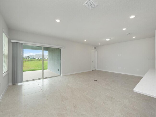 Building Photo - 2214 Lovely Ln