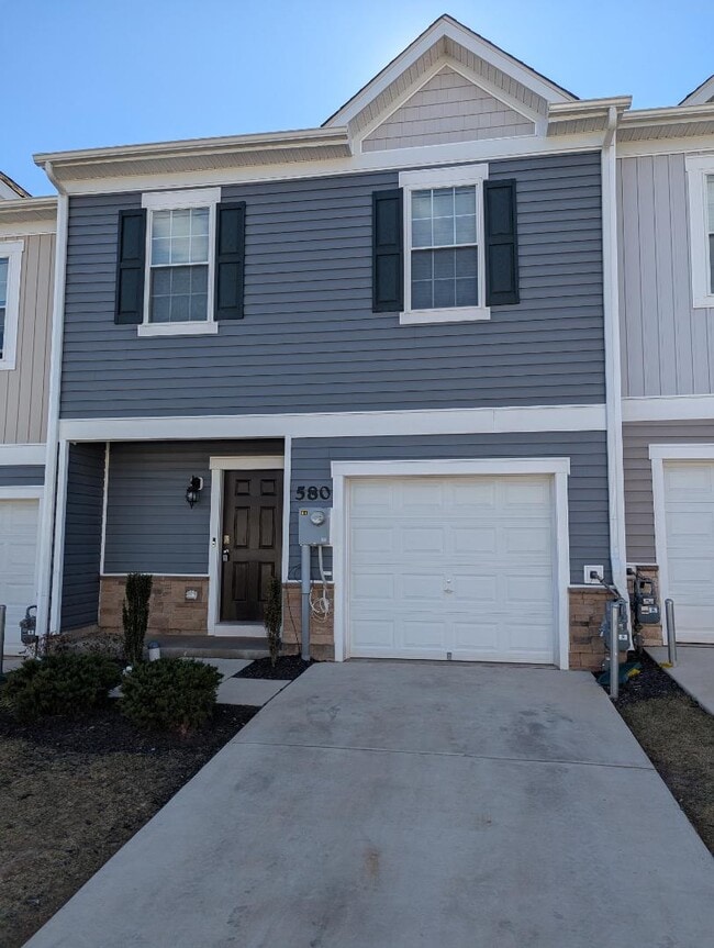Building Photo - 580 Locust Run Dr