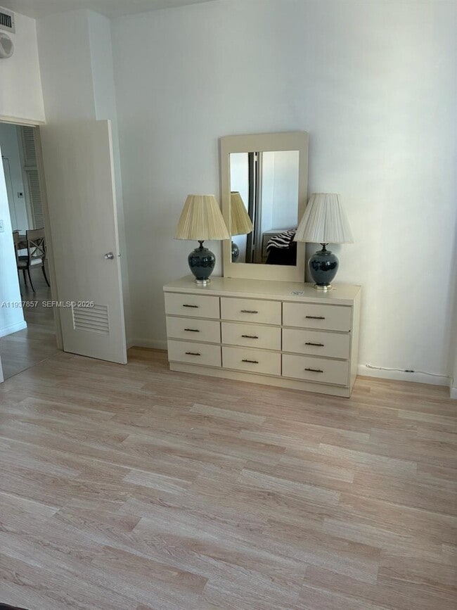 Building Photo - 10185 Collins Ave