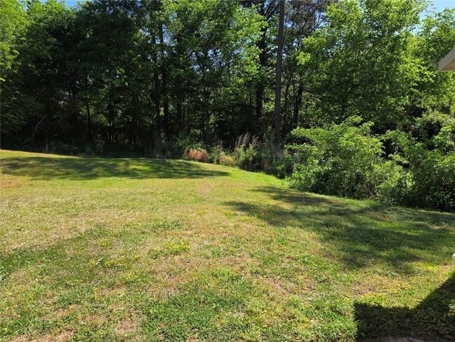 Building Photo - 115 Cedarcrest Dr