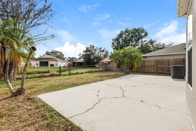 Building Photo - 12614 Montford Ln