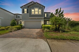 Building Photo - Stunning 4 BR + LOFT /2.5 BA/ 2 CG home in Gorgeous Bexley!