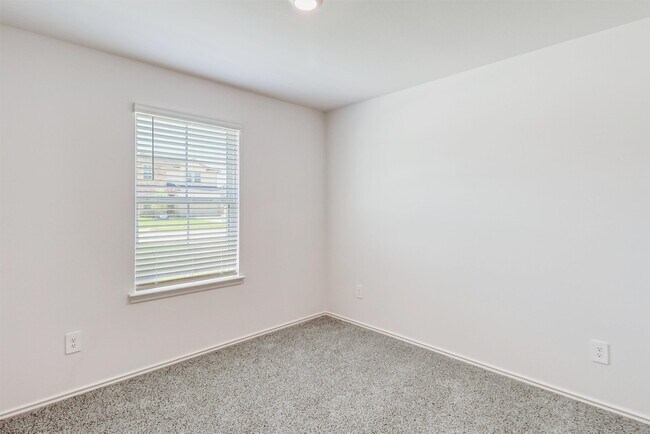 Building Photo - 30846 Brightwell Bnd