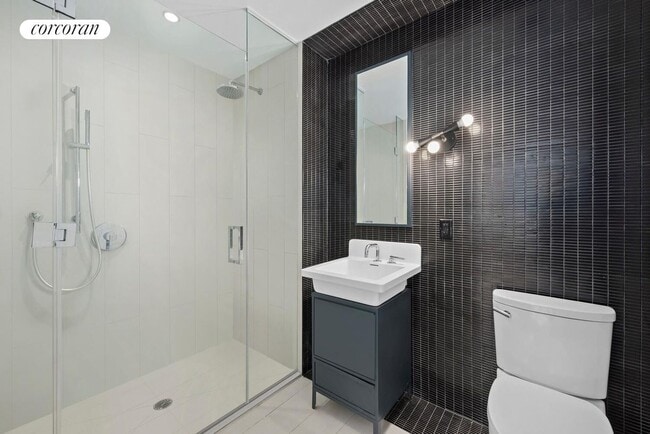 Building Photo - 54 Noll St