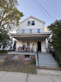 Building Photo - 61 Huntington St