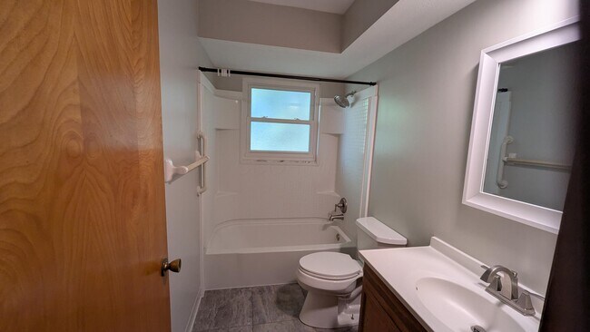 Building Photo - 3713 Arnelle Rd