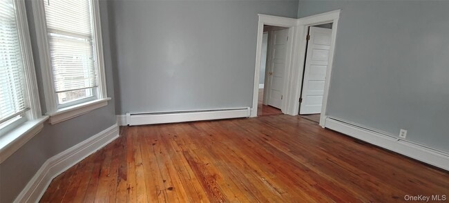 Building Photo - 104 Winnikee Ave