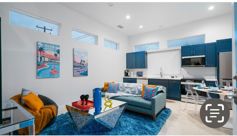 Primary Photo - 473 W Sunview Ave