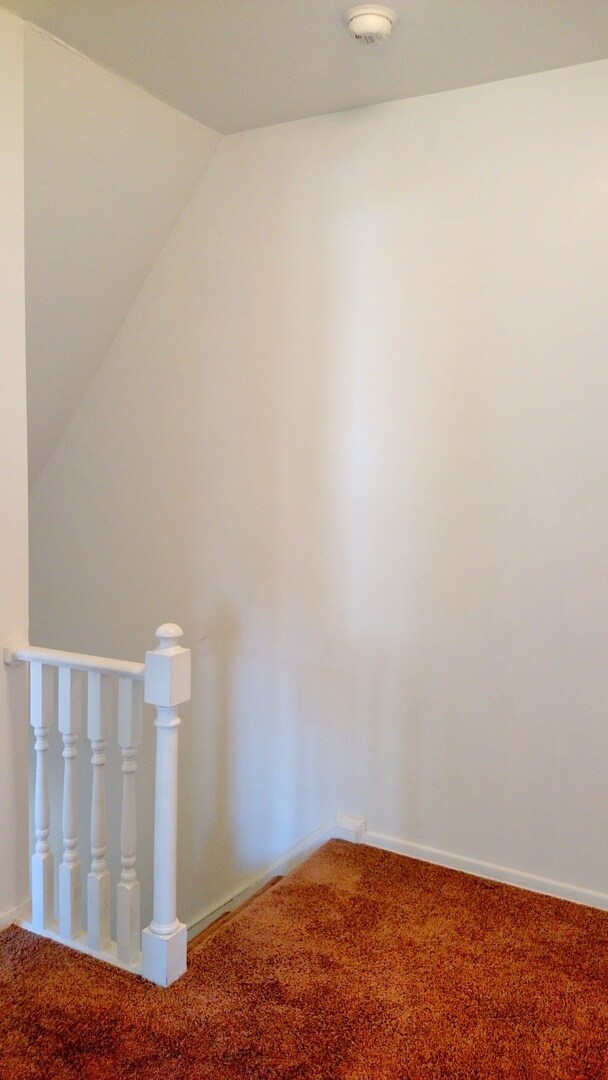 Building Photo - 129 Baywood Ave