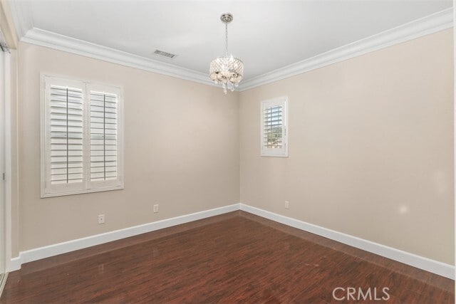 Building Photo - 2854 Alamitos Rd