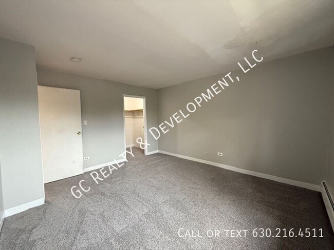 Building Photo - 808 College Blvd