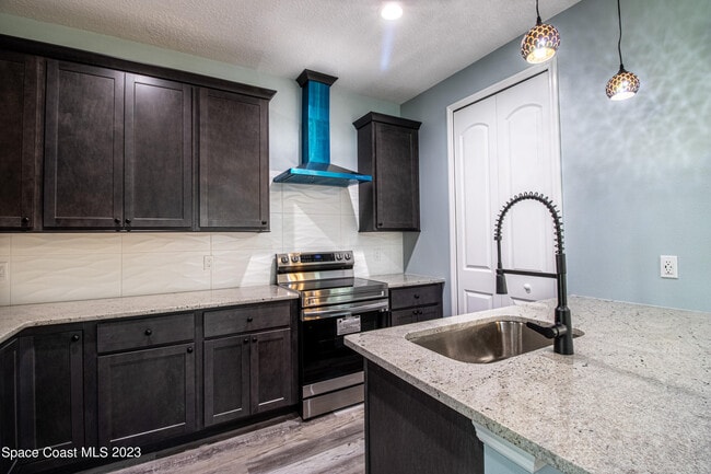 Building Photo - 2106 Madden Ave