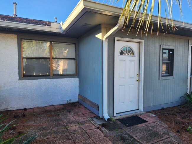 Building Photo - Harbour Towne