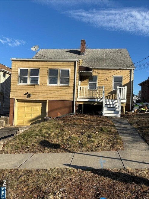 Building Photo - 170 Sunset Ave
