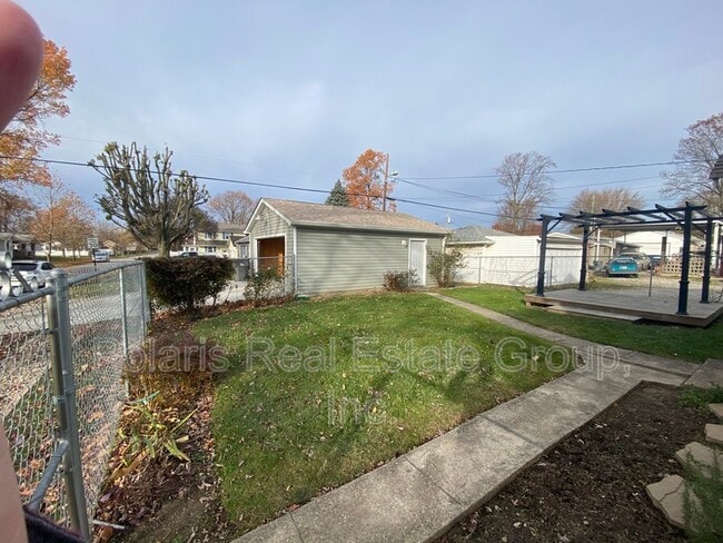 Building Photo - 1102 N Emerson Ave