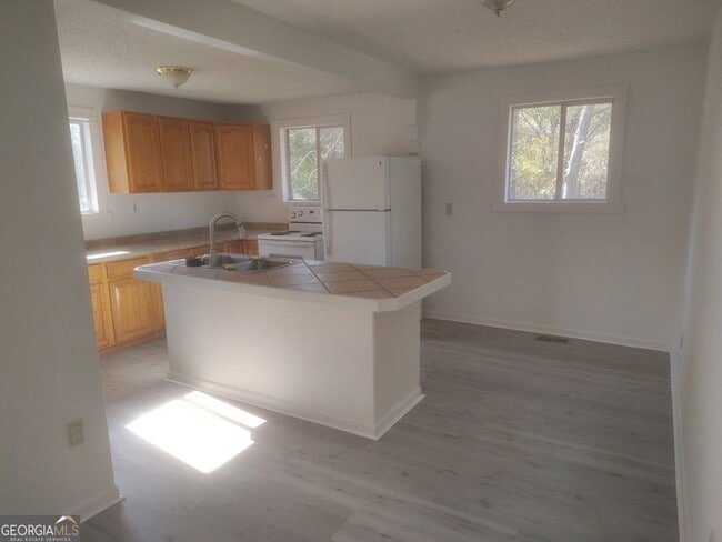 Building Photo - 929 Bond Bridge Rd