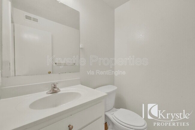 Building Photo - 267 Quartz Ln