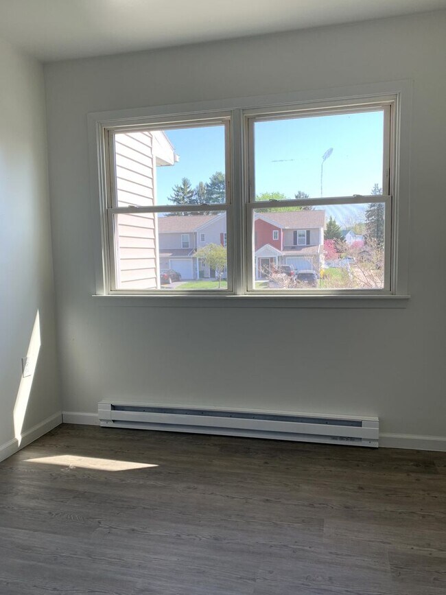 Building Photo - Newly renovated, affordable, 3 bed/1 bath ...