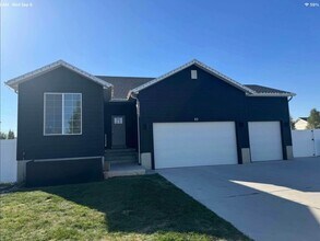 Building Photo - 83 N 2500 W