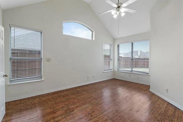 Building Photo - 1525 Dimmit Dr