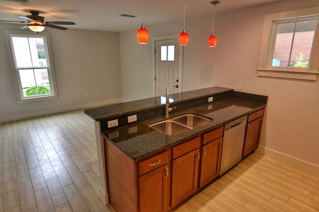 Building Photo - LAST ONE!!!! Freddie's Garden - Modern 3 B...