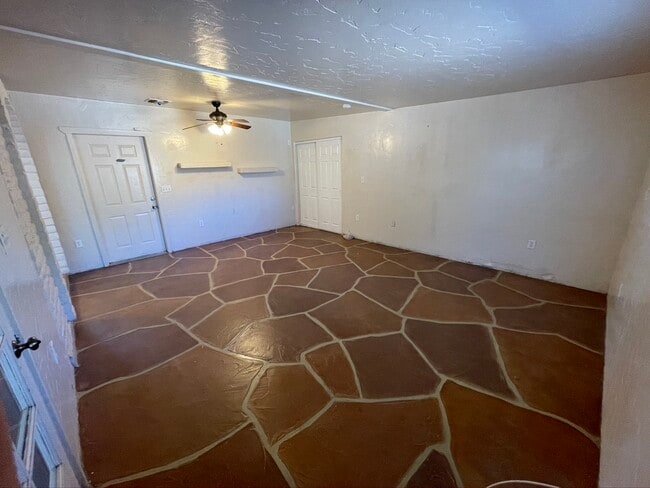 Building Photo - 7655 E Tulip Tree St