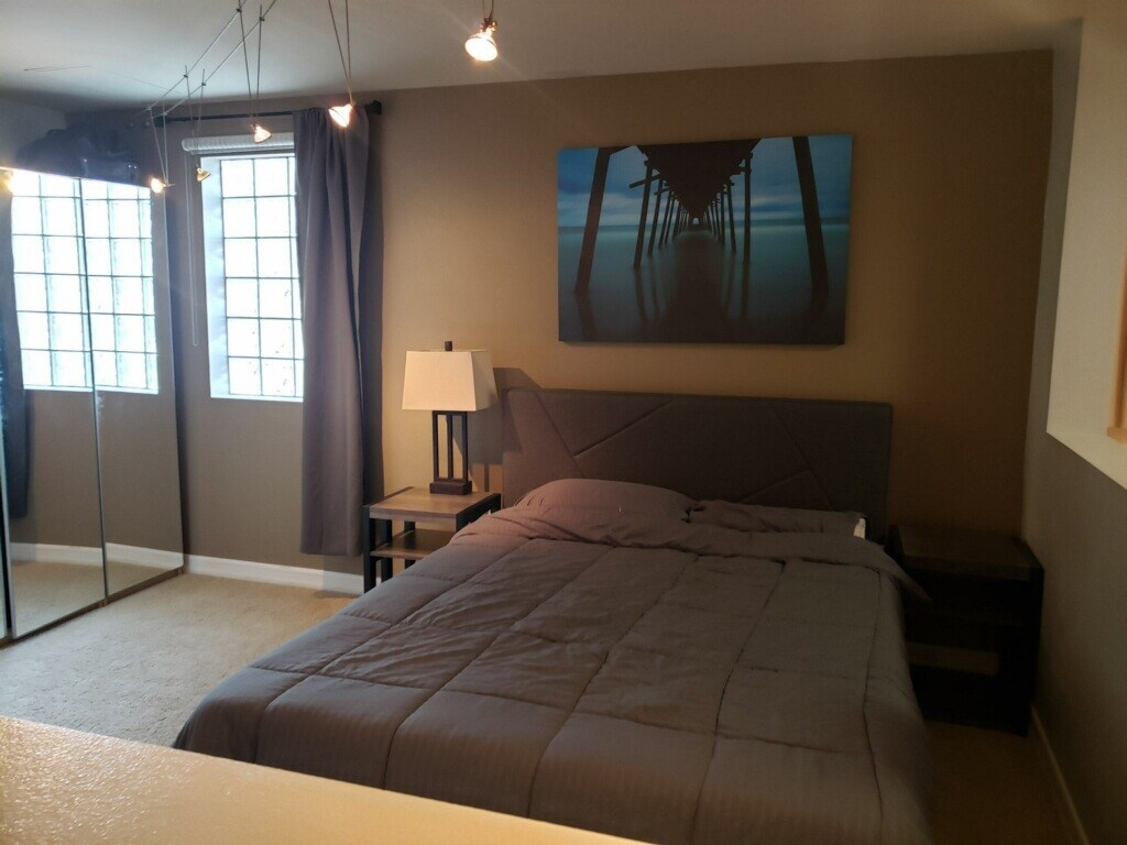 Building Photo - 1480 Broadway