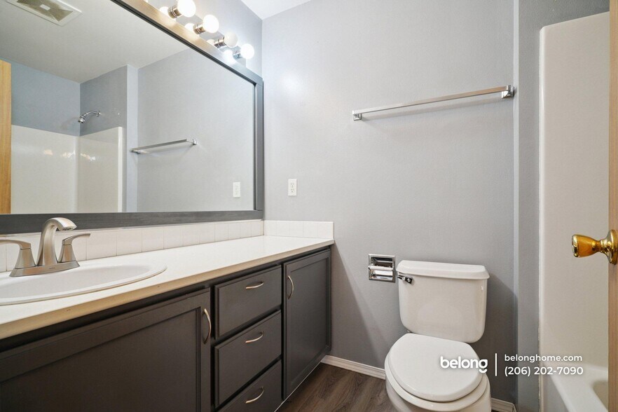 Building Photo - 15121 182nd Ave SE