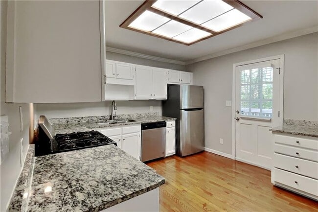 Building Photo - 1746 Charrington Way
