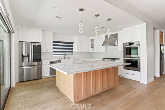 Building Photo - 641 E Grinnell Dr