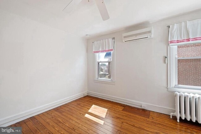 Building Photo - 1419 Hamilton St