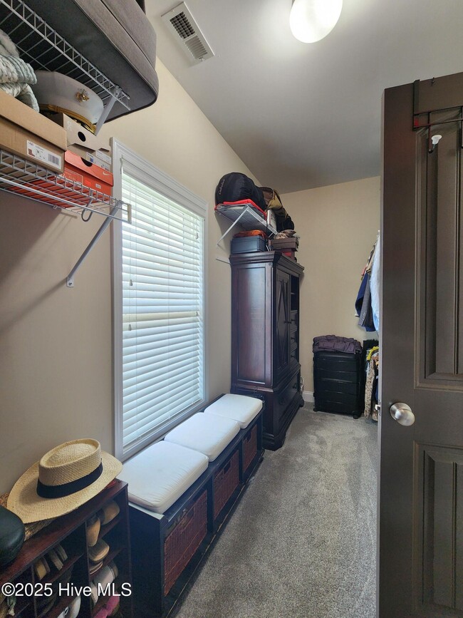 Building Photo - 416 Wolfe Ln