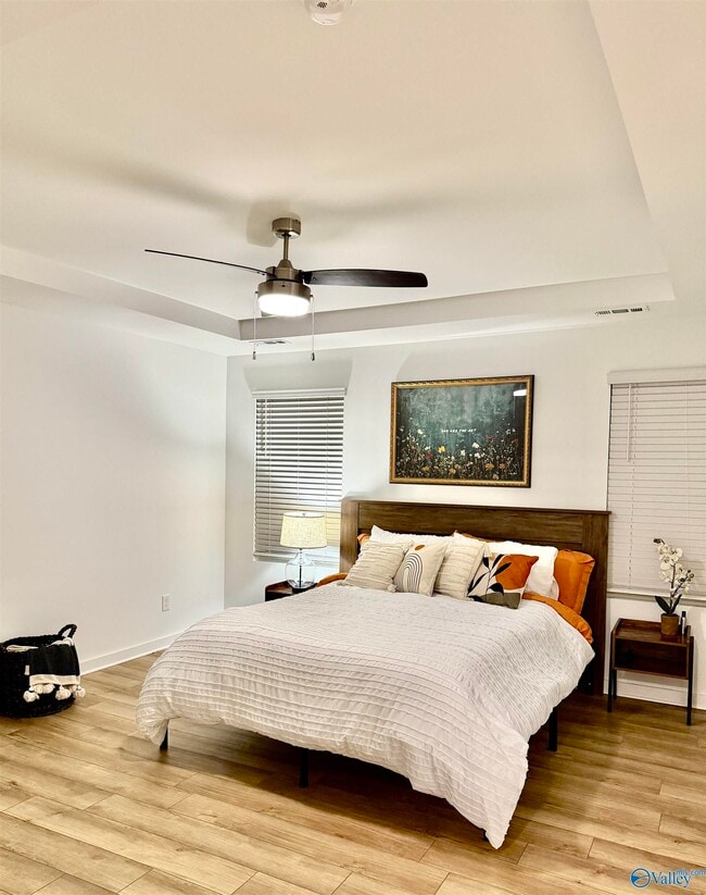 Building Photo - 7559 Discovery Pt Dr NW