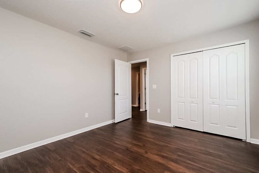 Building Photo - 6135 Trent Creek Dr