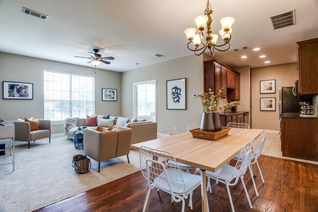 Building Photo - Furnished Two-Bedroom on Halcyon Place | Old East Dallas