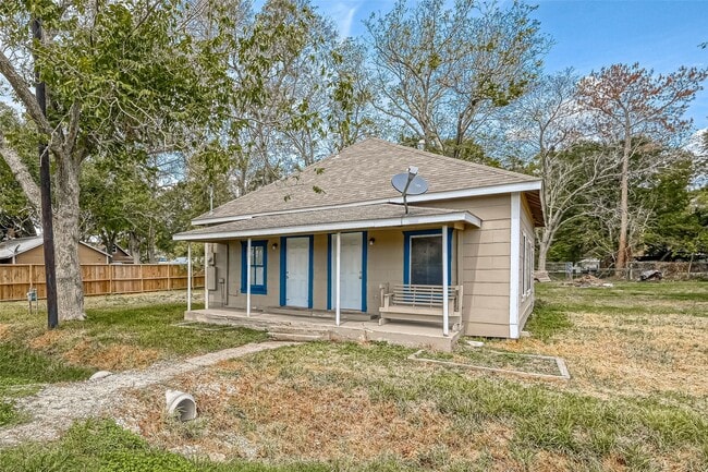 Building Photo - 406 Woodward St