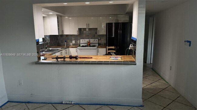 Building Photo - 1550 SW 86th Ct