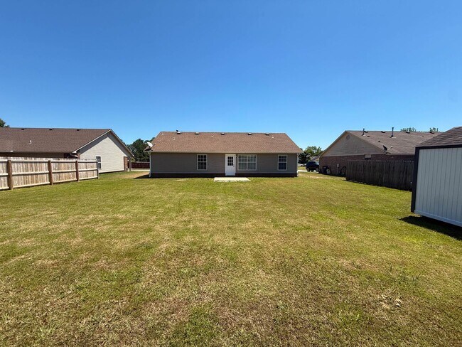 Building Photo - 175 Ridgecrest Dr