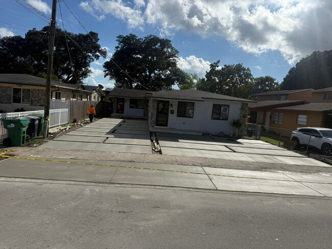 Building Photo - 7142 SW 22nd St